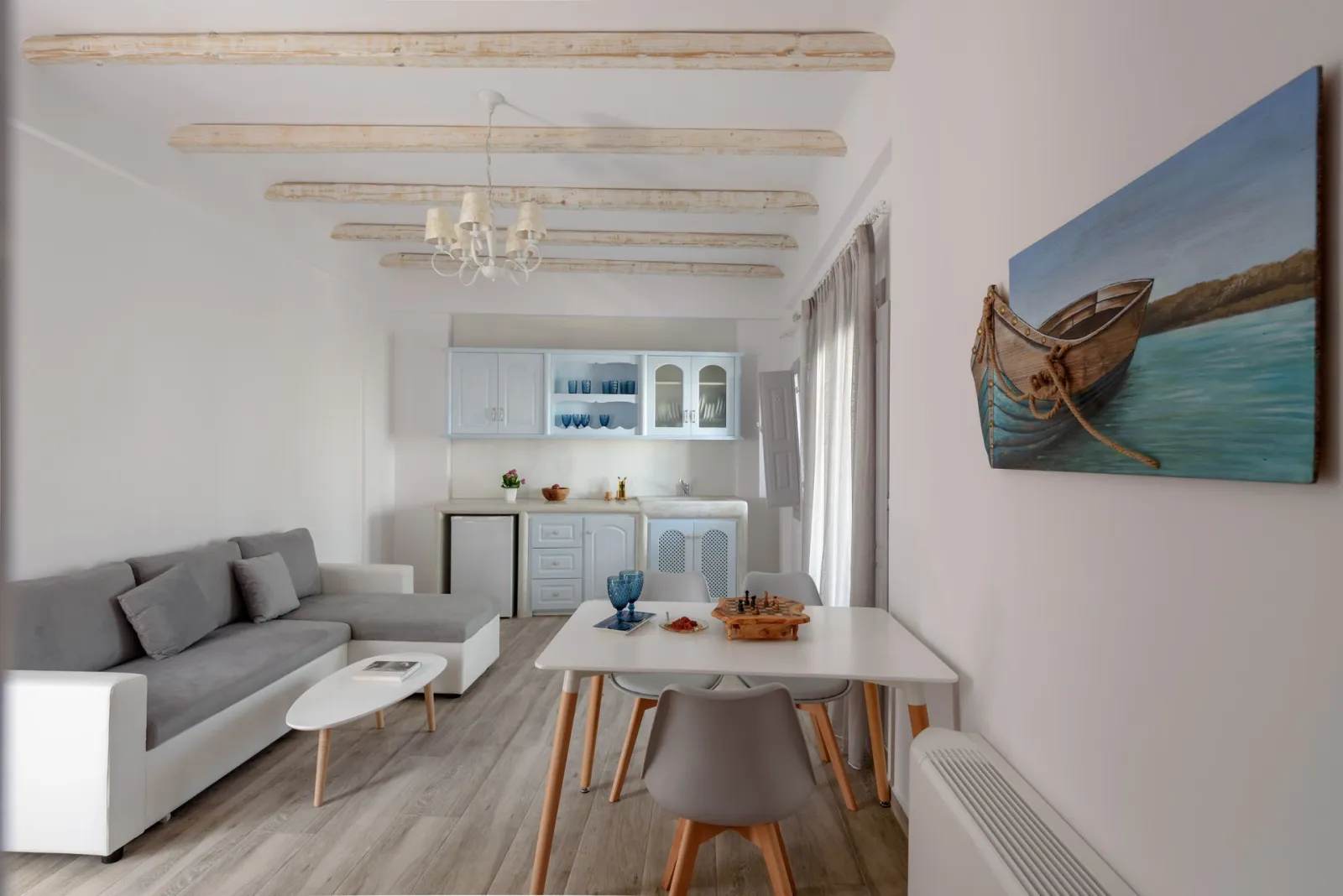 Morpheas Apartment