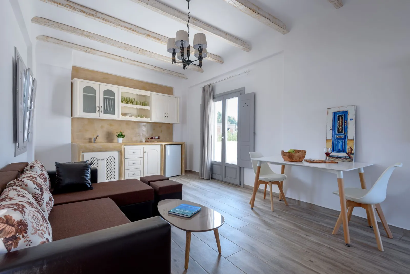 Nektar Jacuzzi Apartment