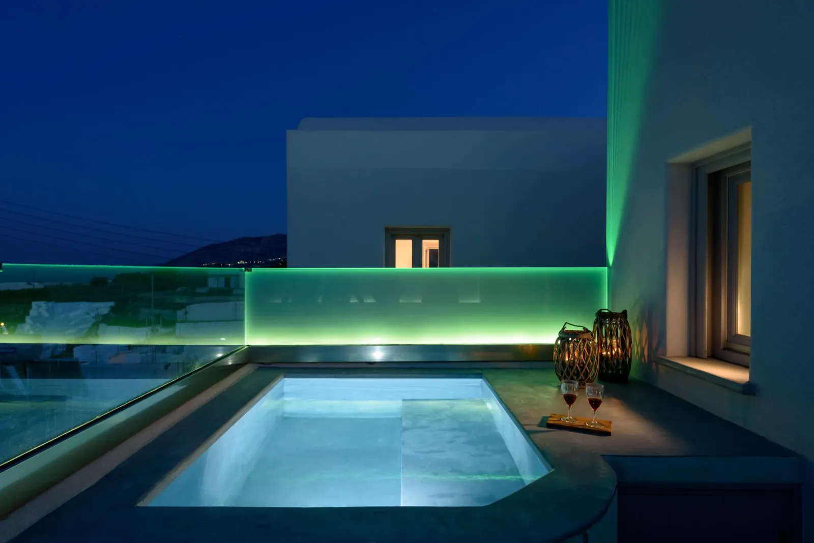 Nektar Jacuzzi Apartment