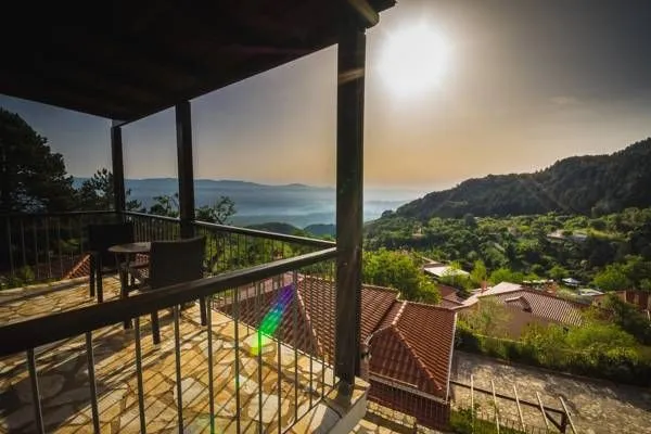 Deluxe Residence with Panoramic View