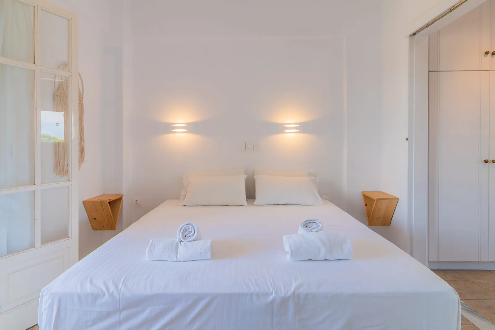 One Bedroom Apartment