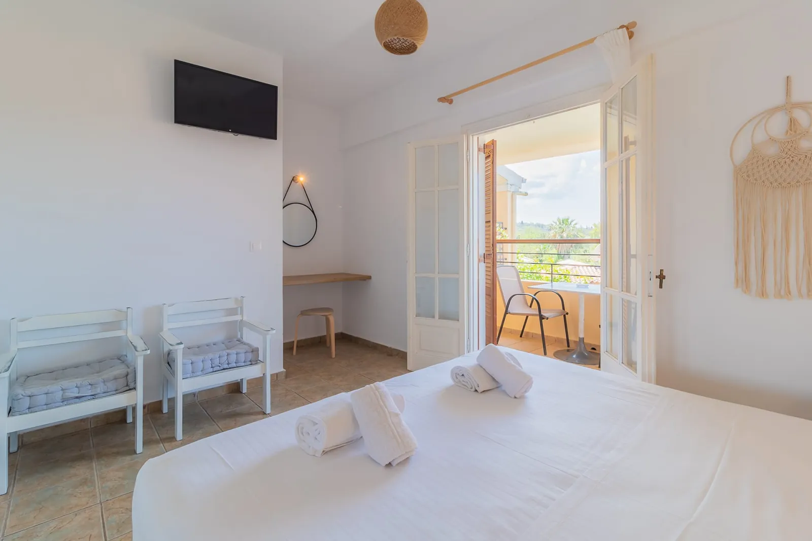 One Bedroom Apartment