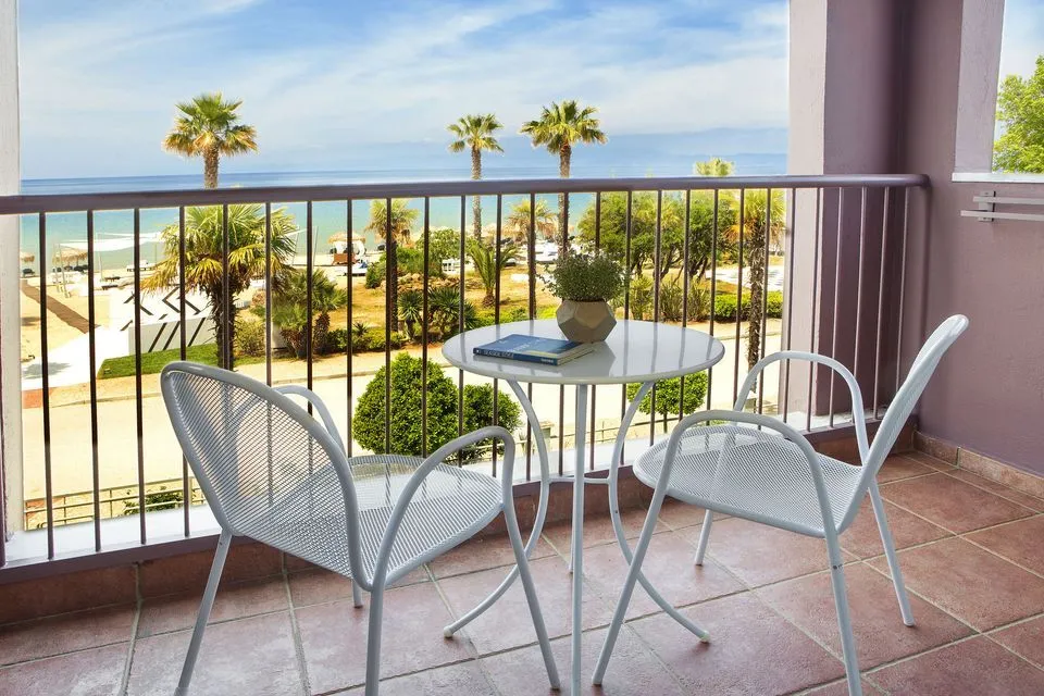 Classic Double Front Sea View