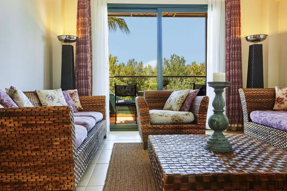 Honeymoon Suite with Side Sea view