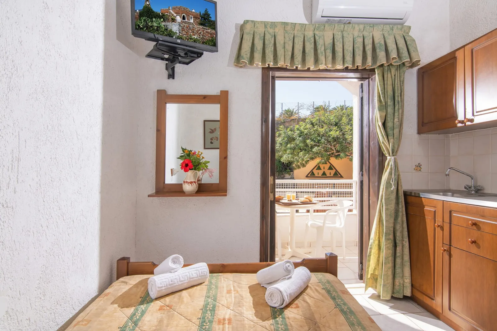 Studio With Garden View Or Pool View