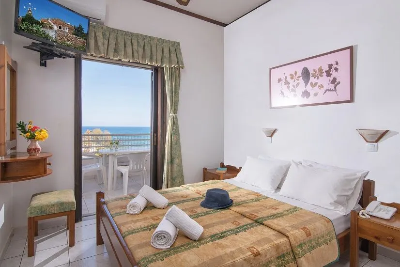 One Bedroom Apartment with Sea View