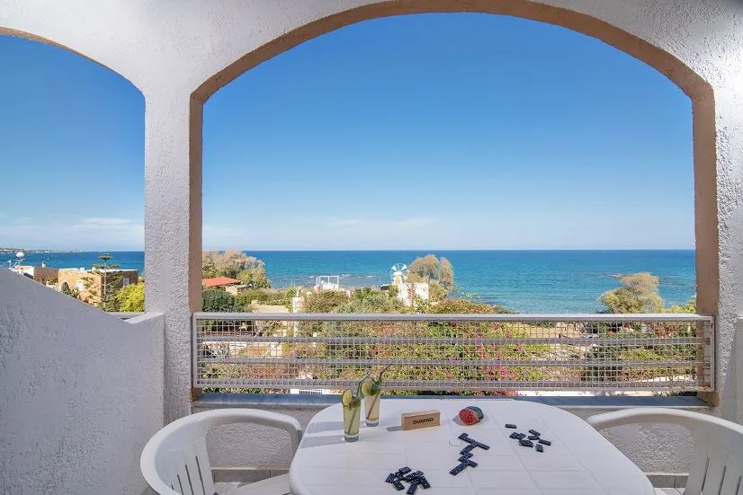 One Bedroom Apartment with Sea View
