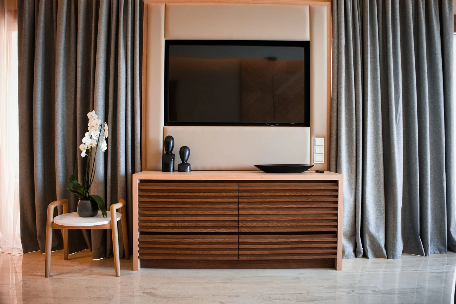 Suite with Private Pool (Red Carpet Services)
