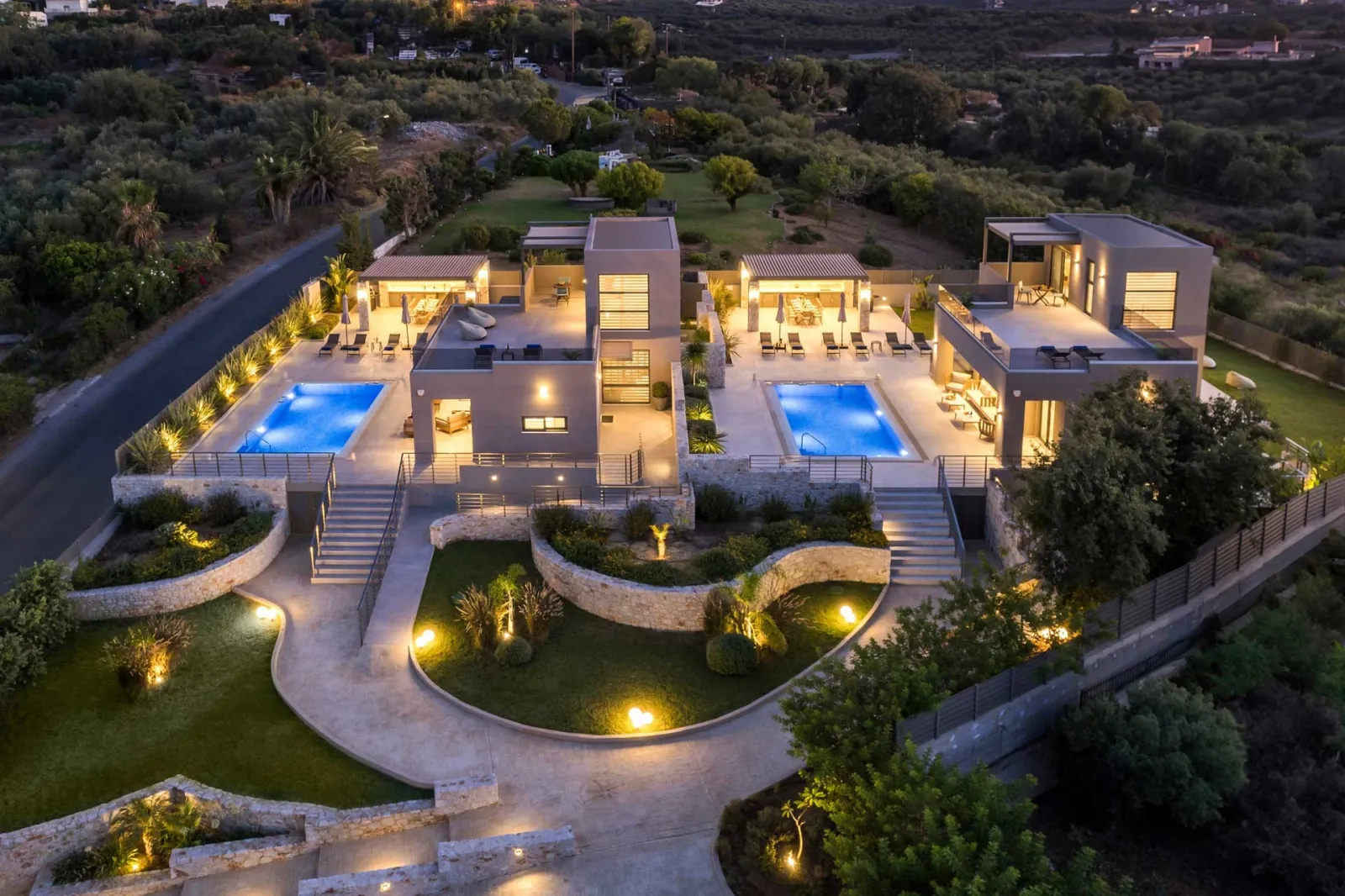 Complex of 2 villas