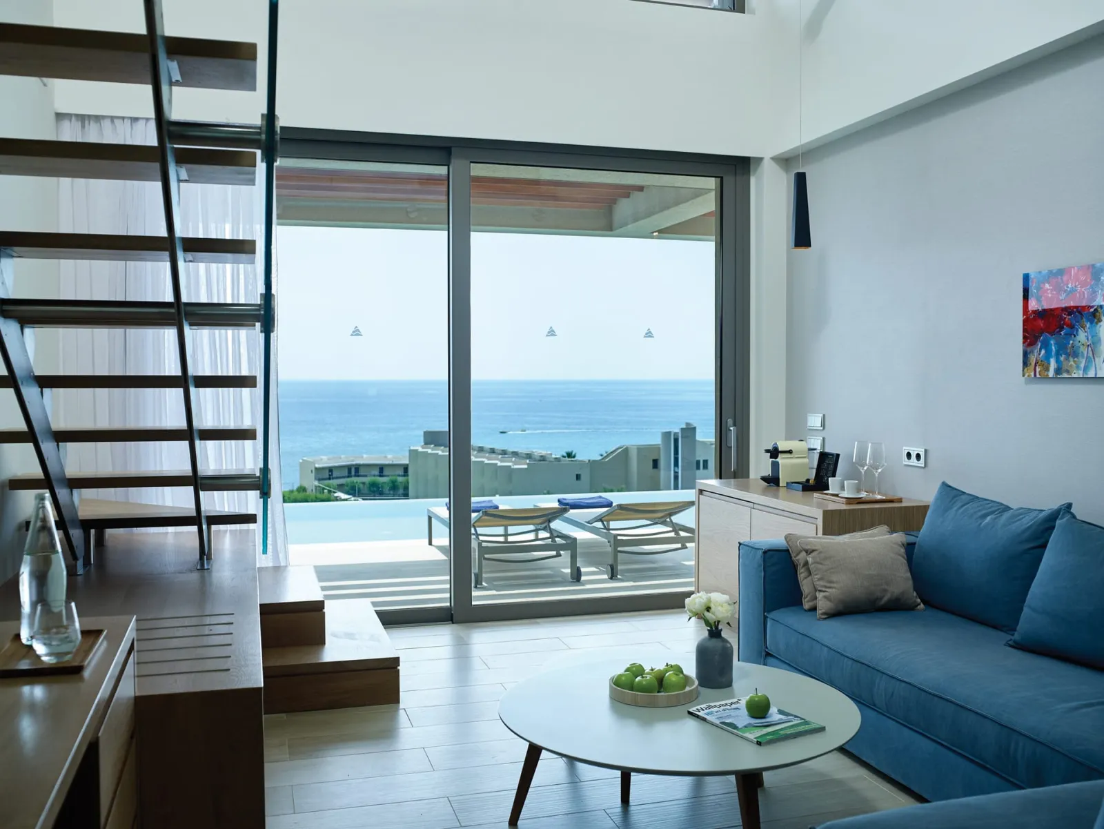 Deluxe Duplex Suite Swim Up Sea View | Red Carpet Services