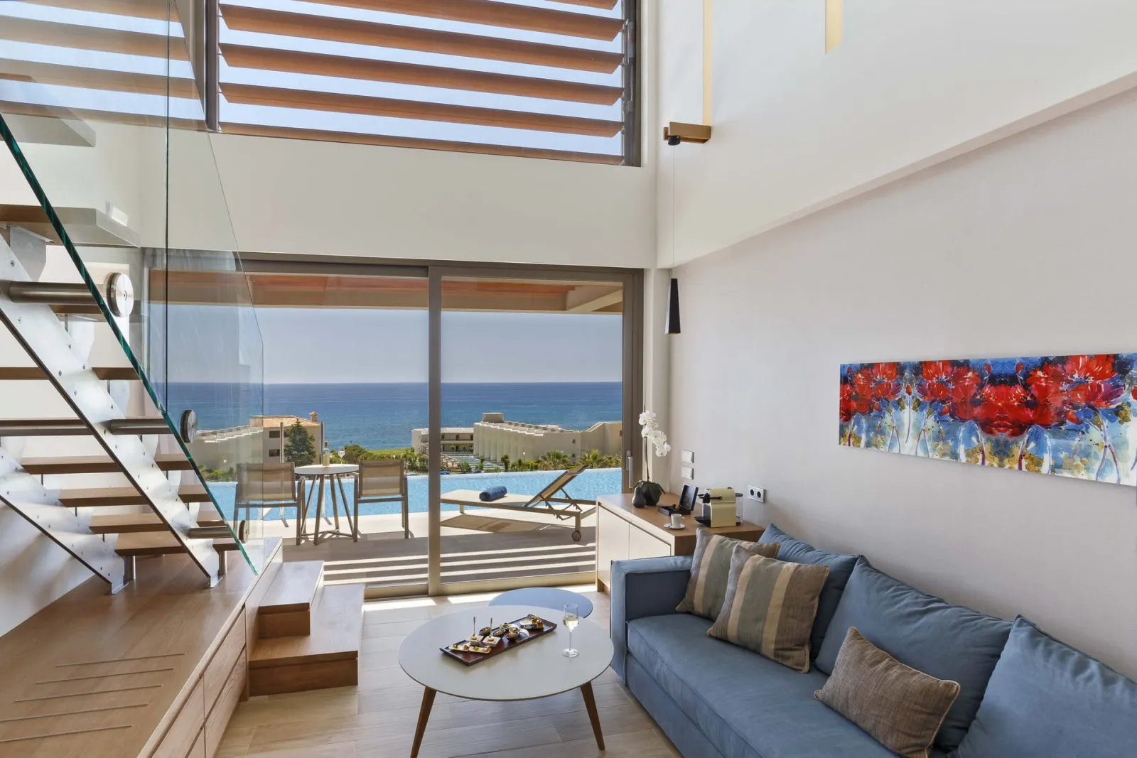 Deluxe Duplex Suite Swim Up Sea View | Red Carpet Services