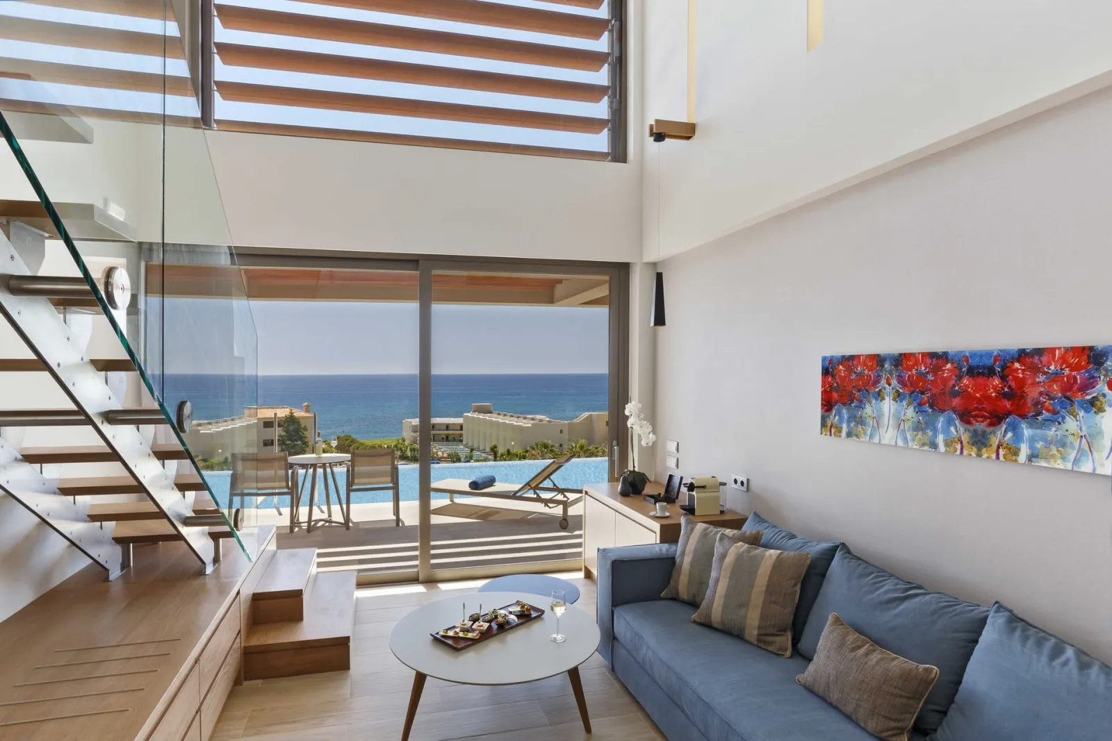 Deluxe Duplex Suite Swim Up Sea View | Red Carpet Services