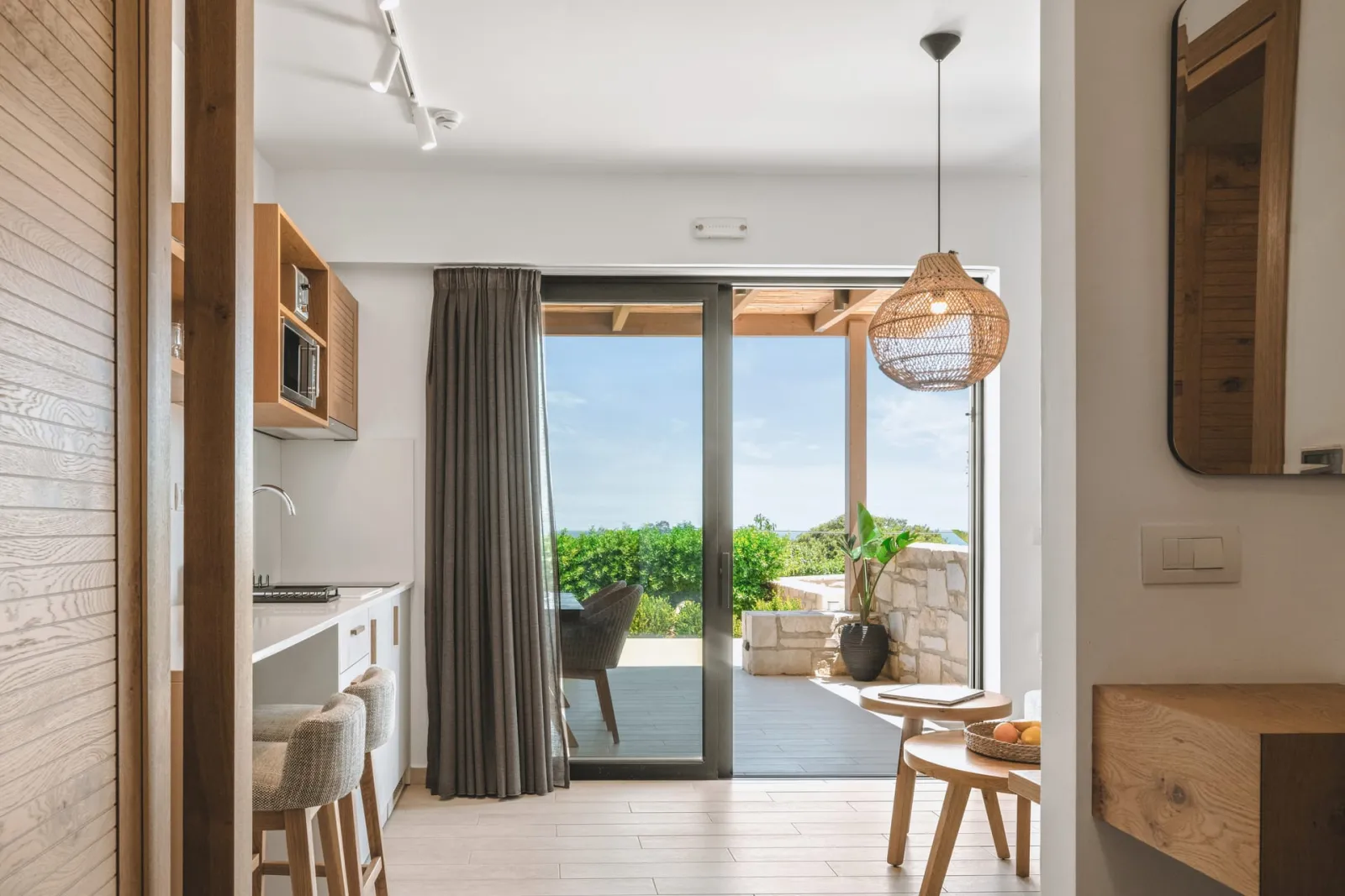Deluxe One Bedroom Apartment Sea View