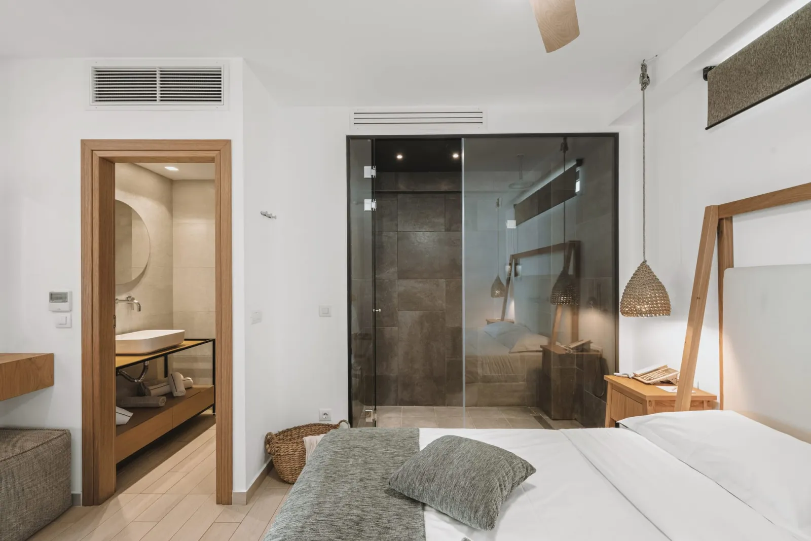 Deluxe One Bedroom Apartment Sea View