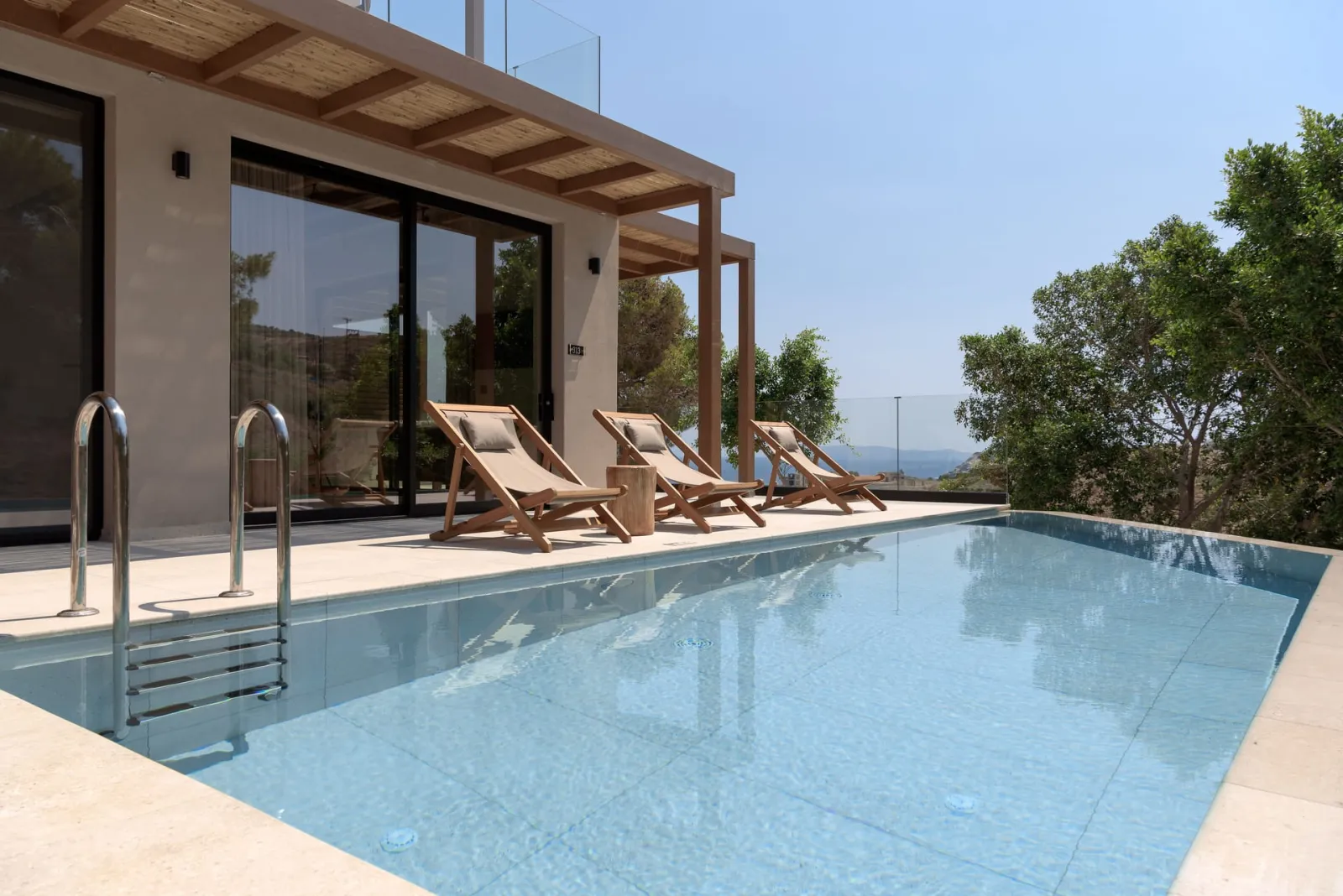 Hilltop Suite Private Pool | Side Sea View or Garden View