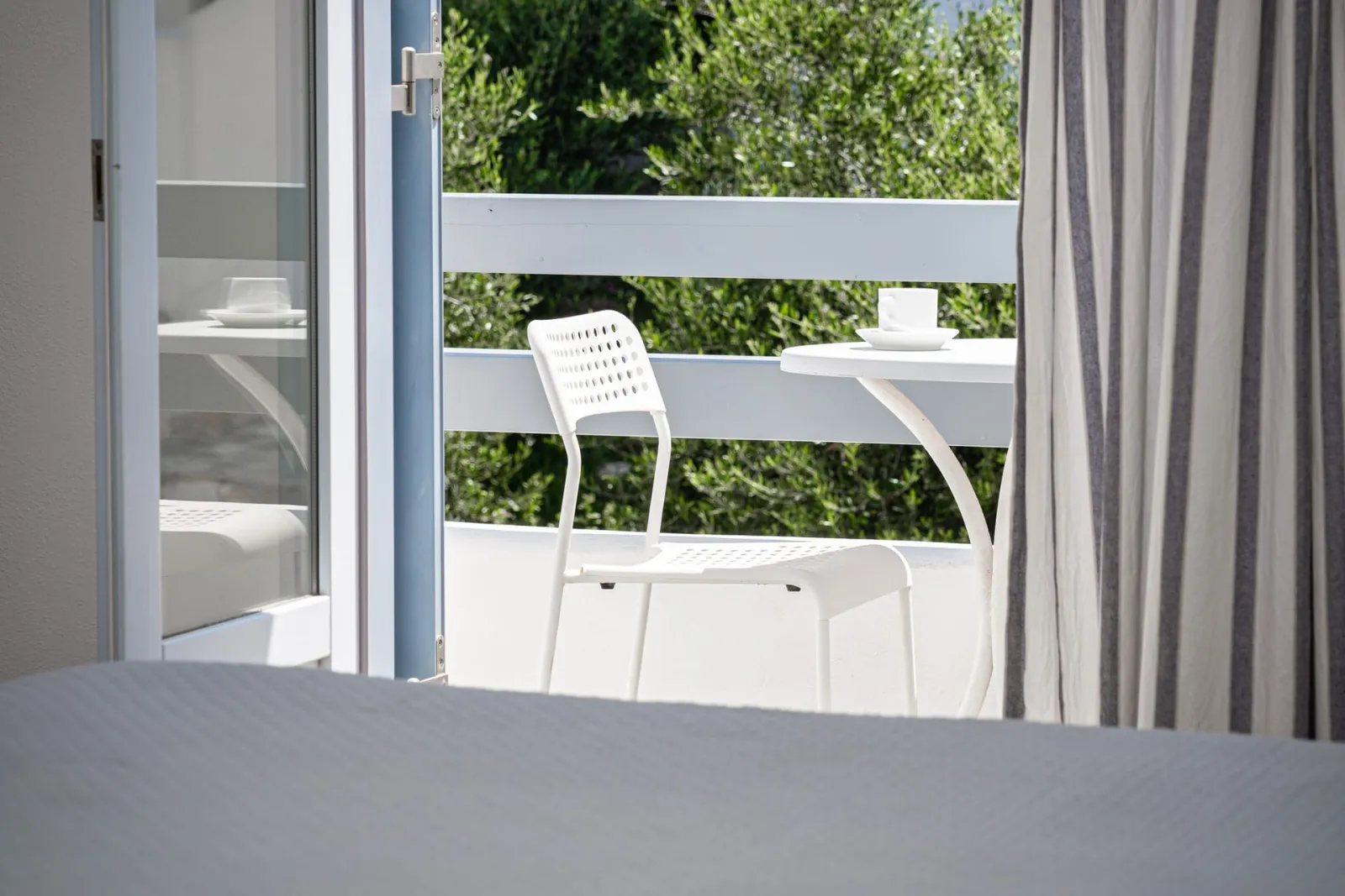 Deluxe Double Room with Street View