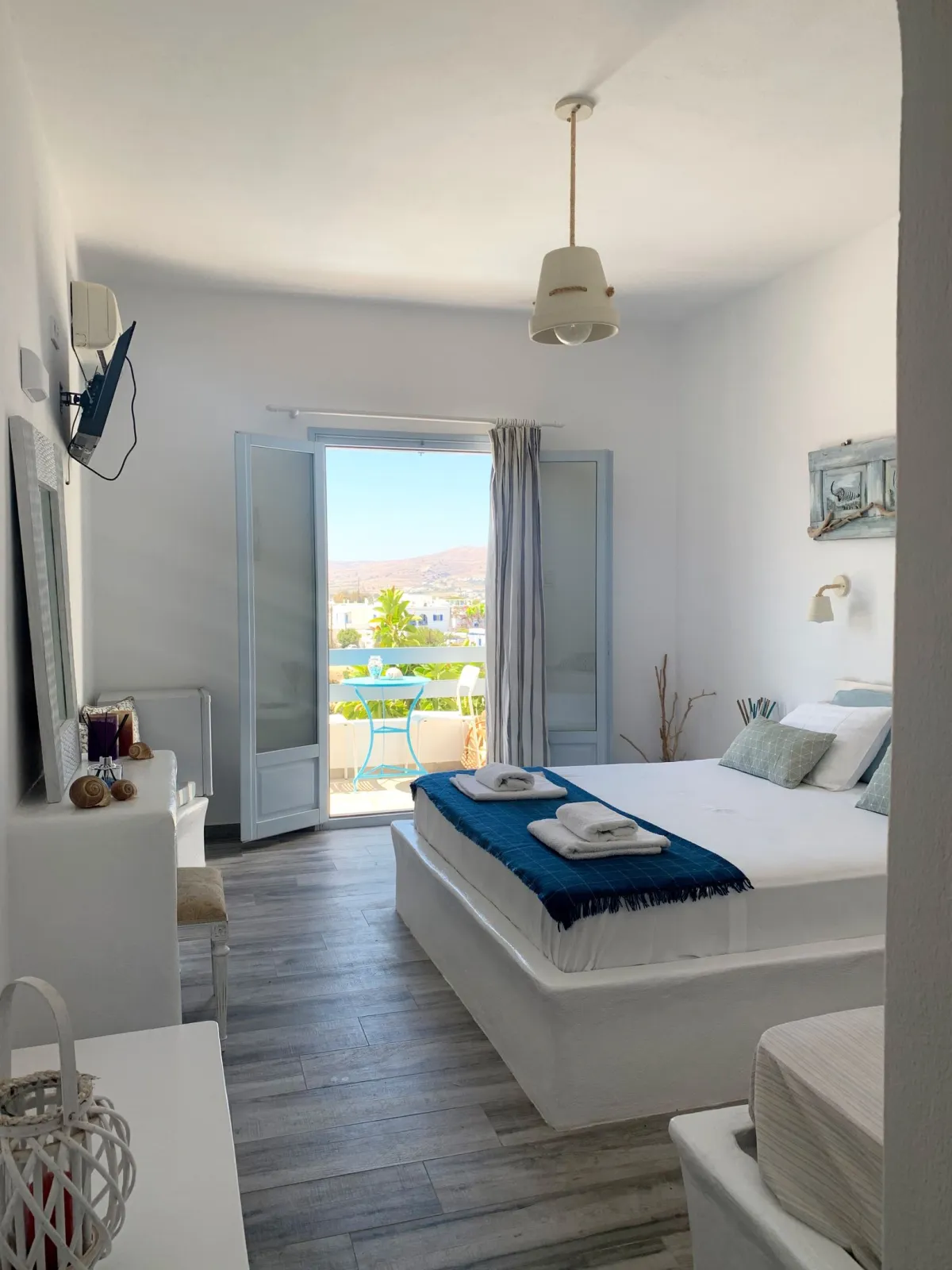 Deluxe Triple Room with Sea View