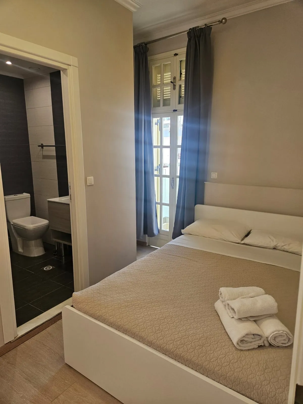 Standard Economy Room