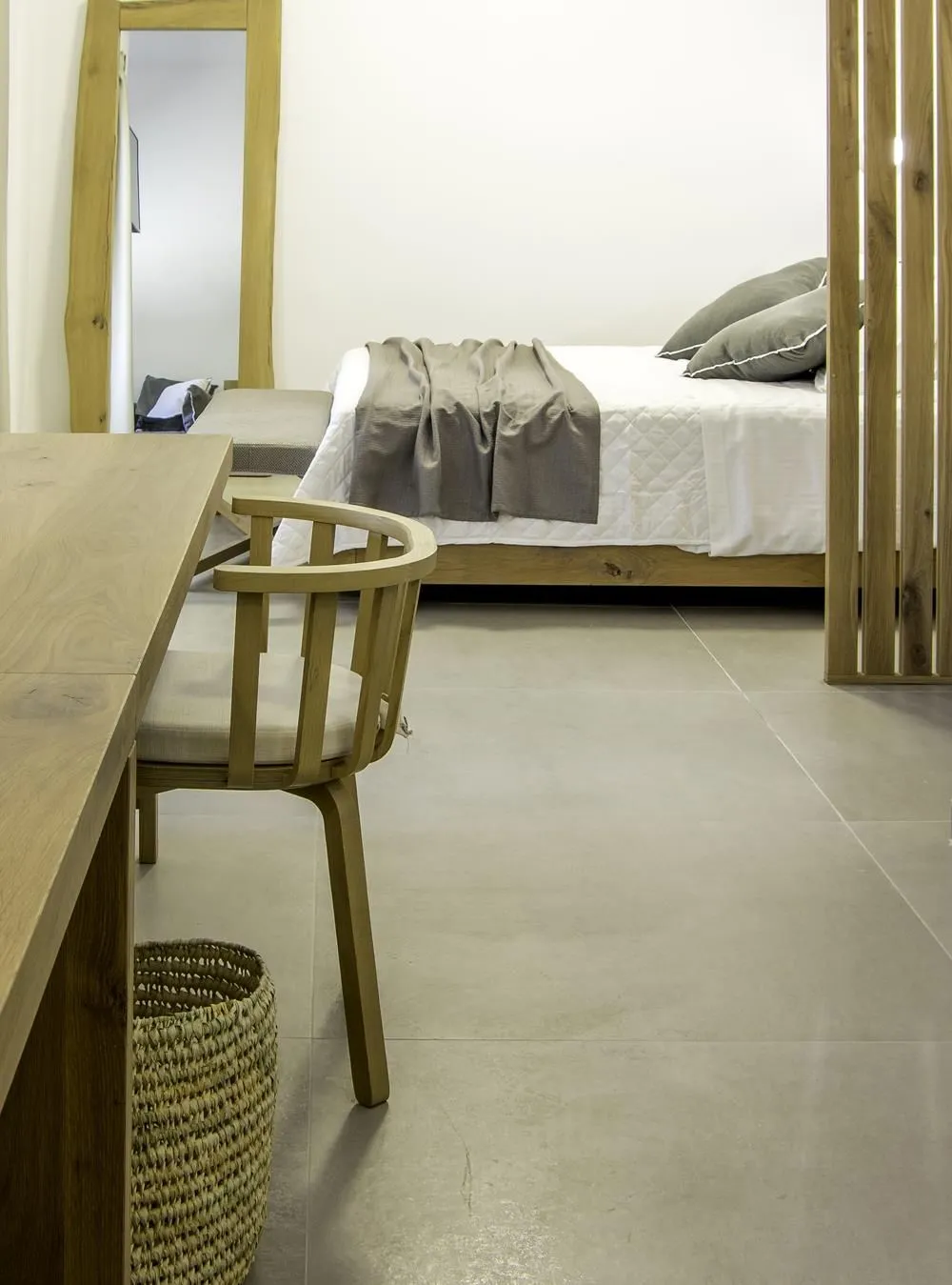 Deluxe Suite with Partial Beach View