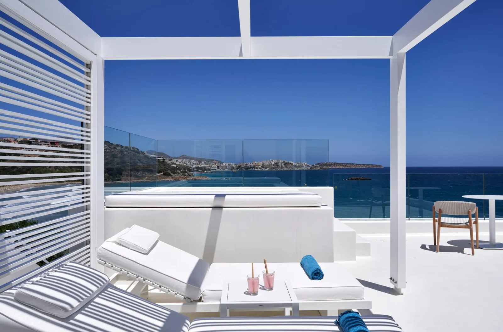Junior Suite Sea View with Outdoor Jacuzzi