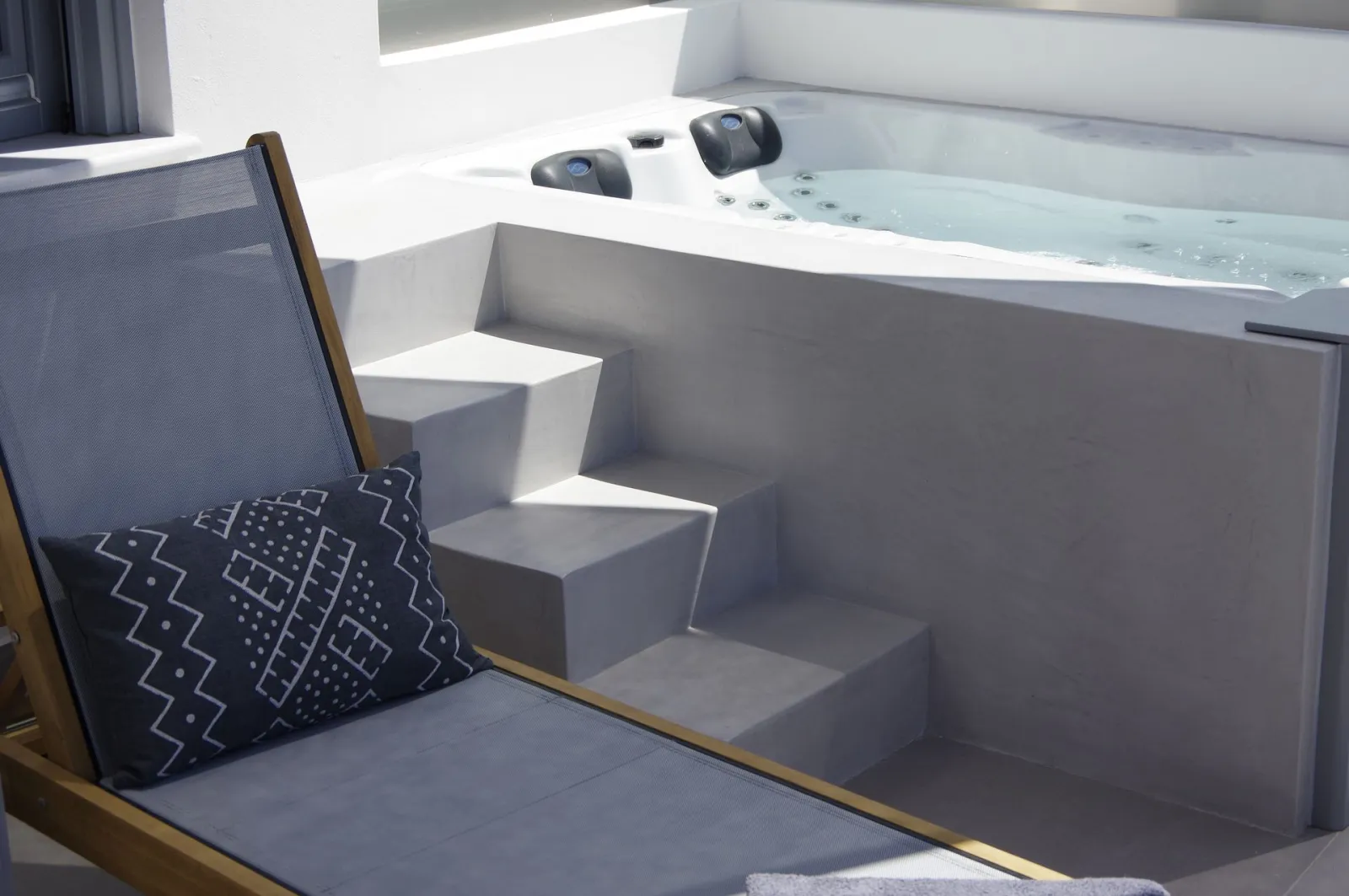 King Suite with Beach View &amp; Hot Tub