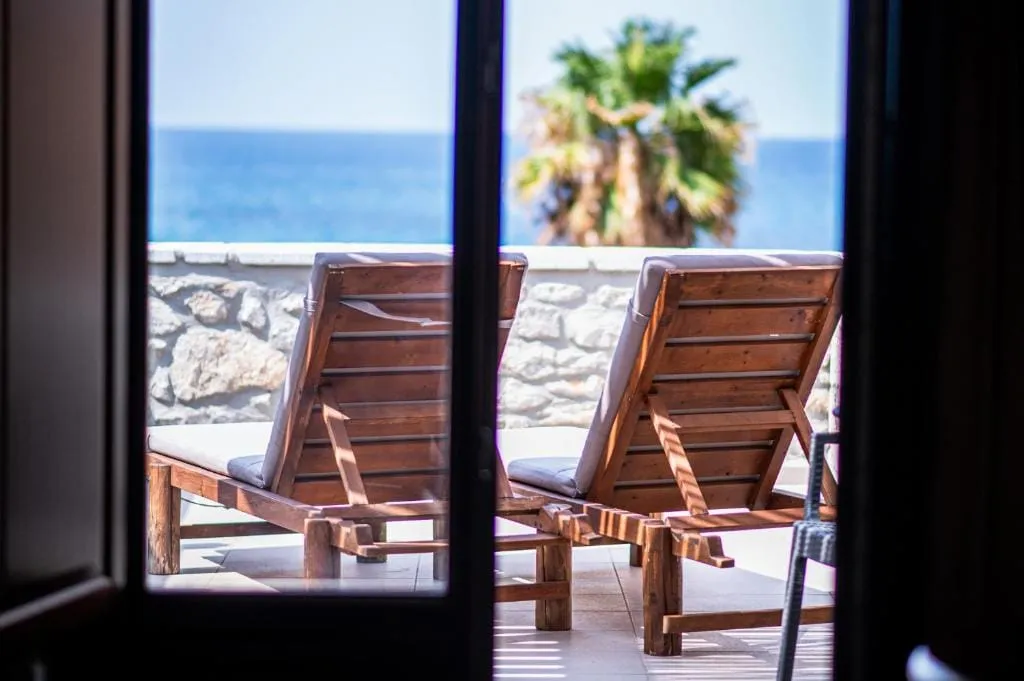Junior Suite with Sea View and Jacuzzi