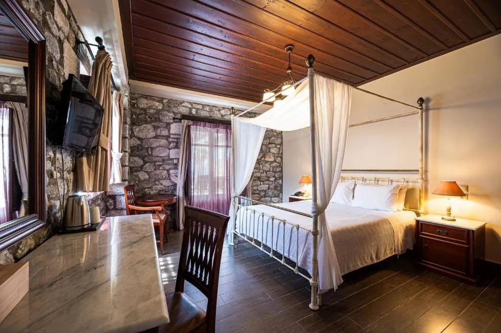 Junior Suite with Sea View and Jacuzzi