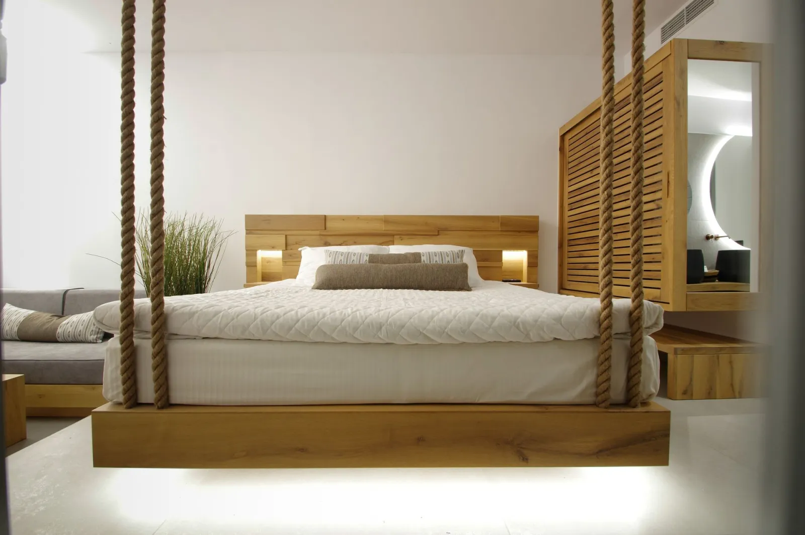 Presidential Suite with pool and sea view