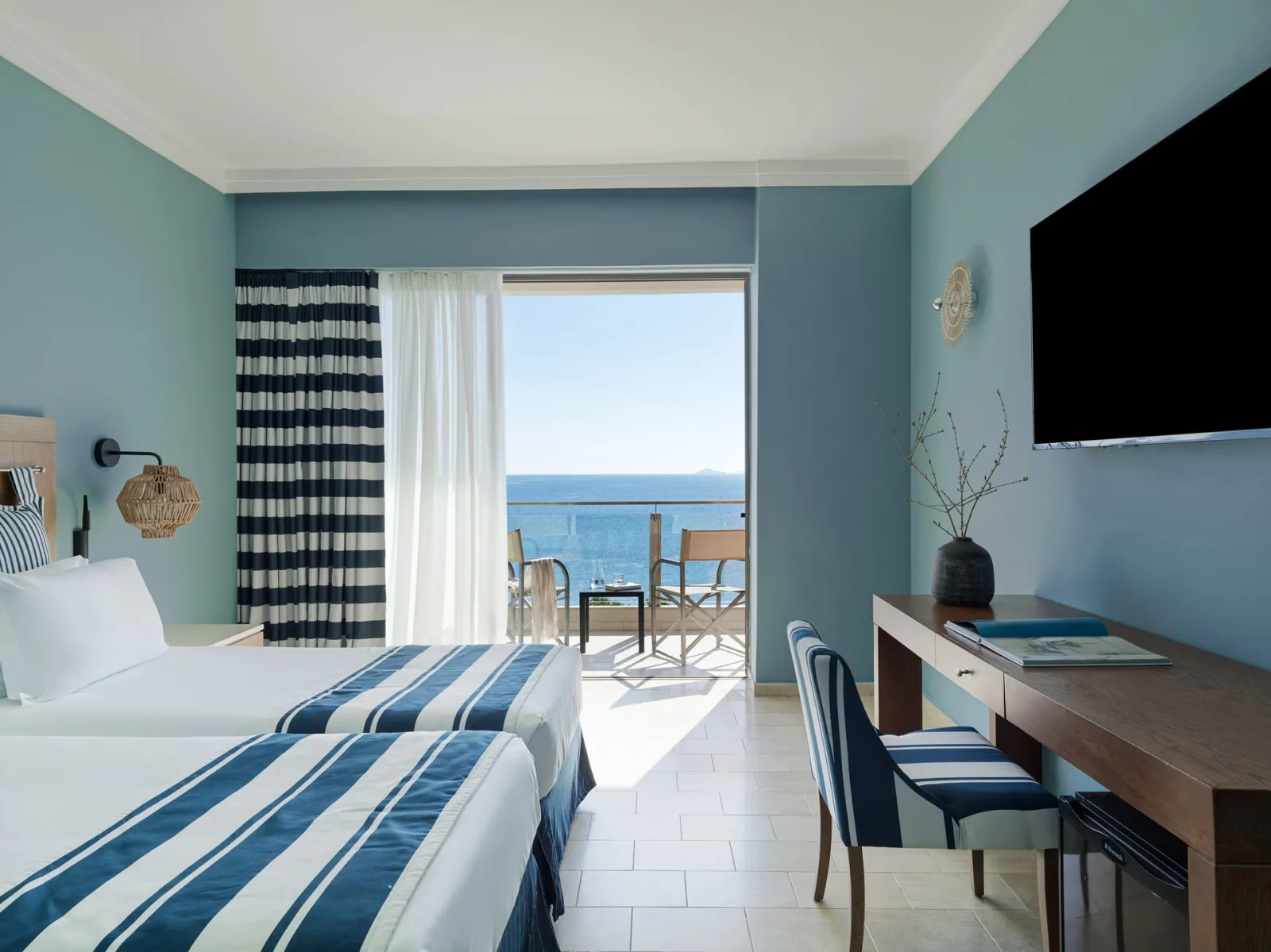 Front Sea View Room