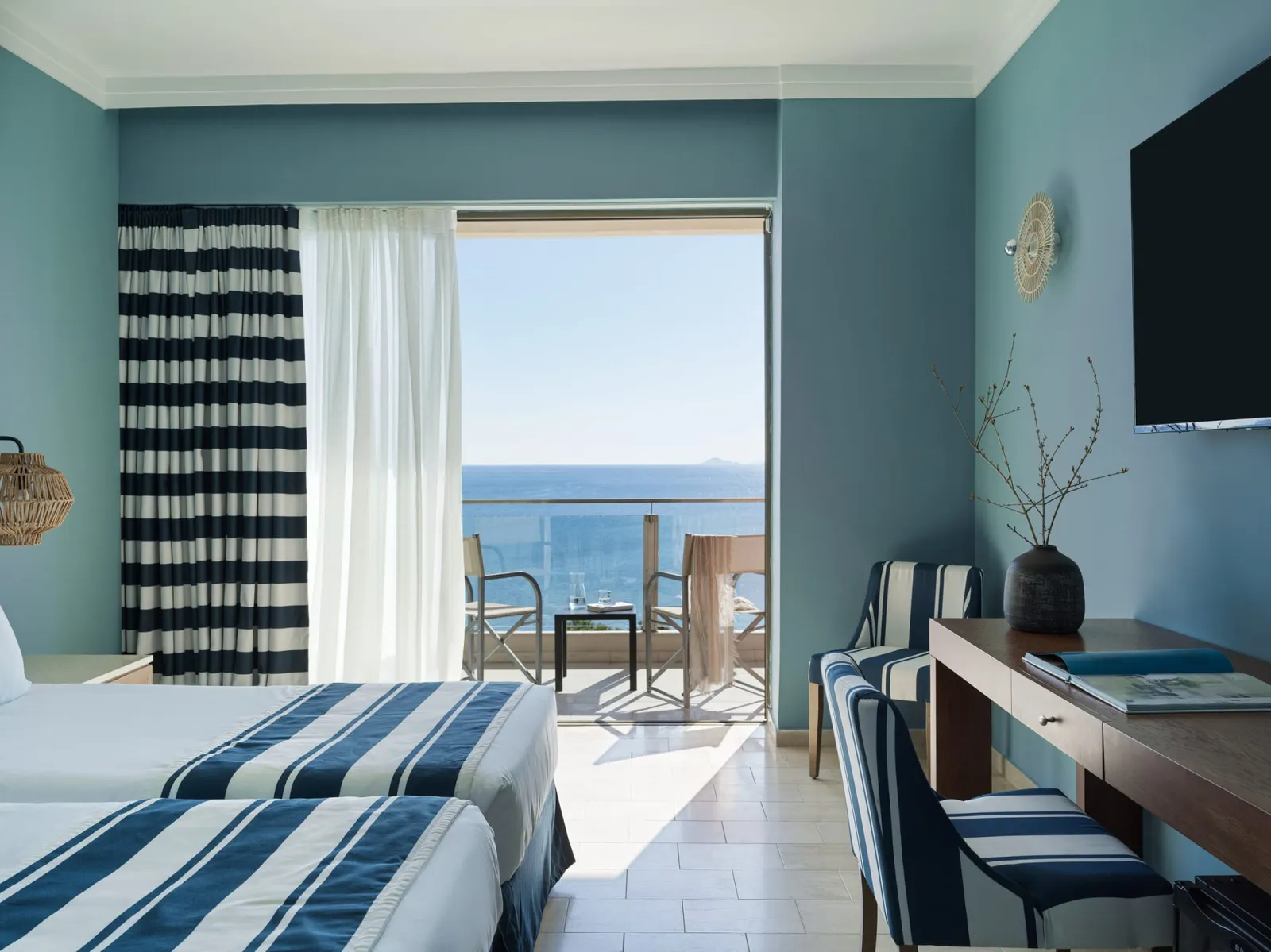 Front Sea View Room