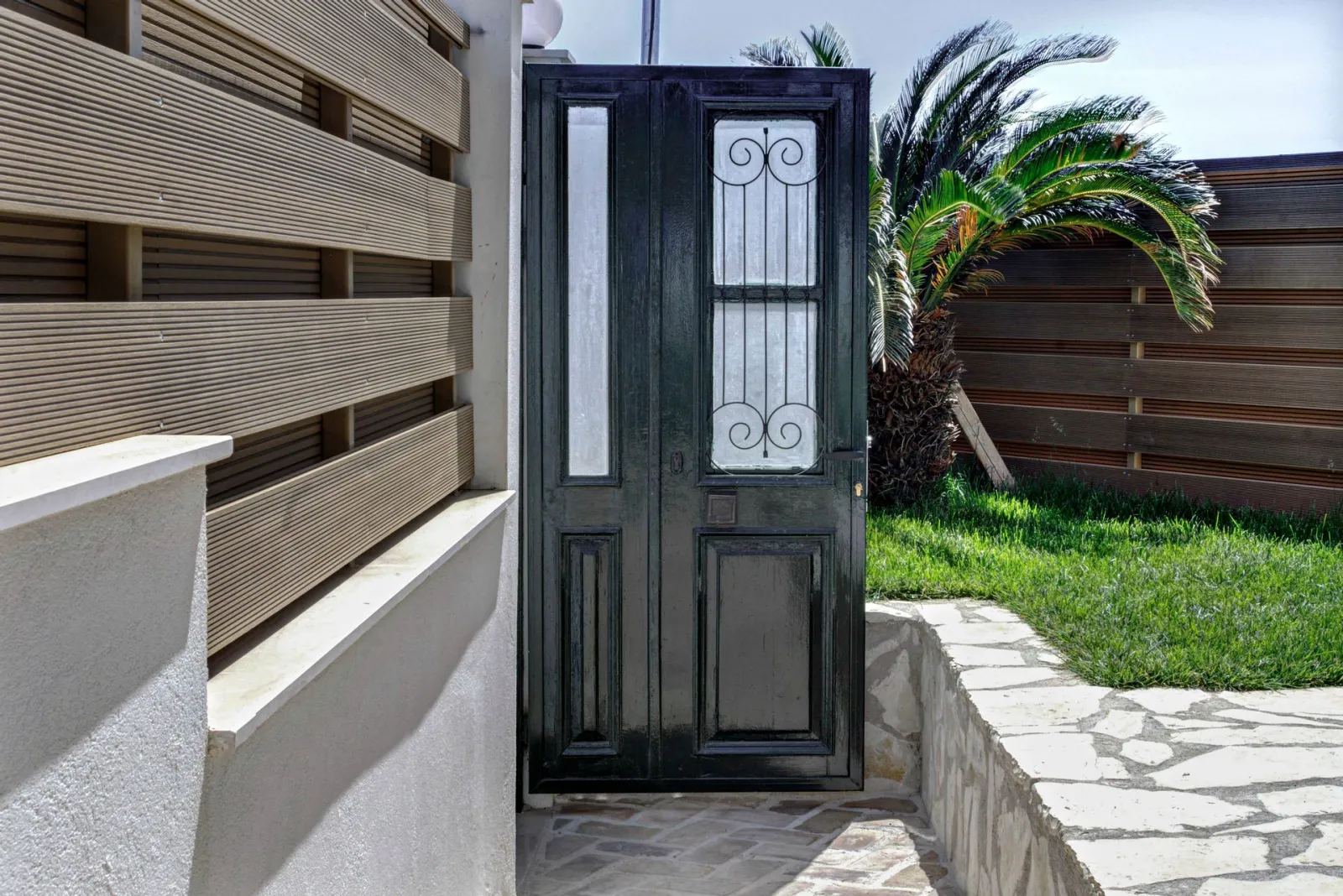 Phos Villa