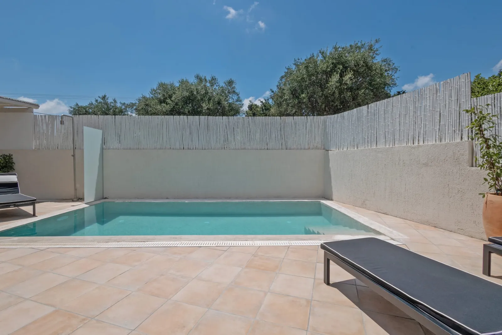 Elea Villa
