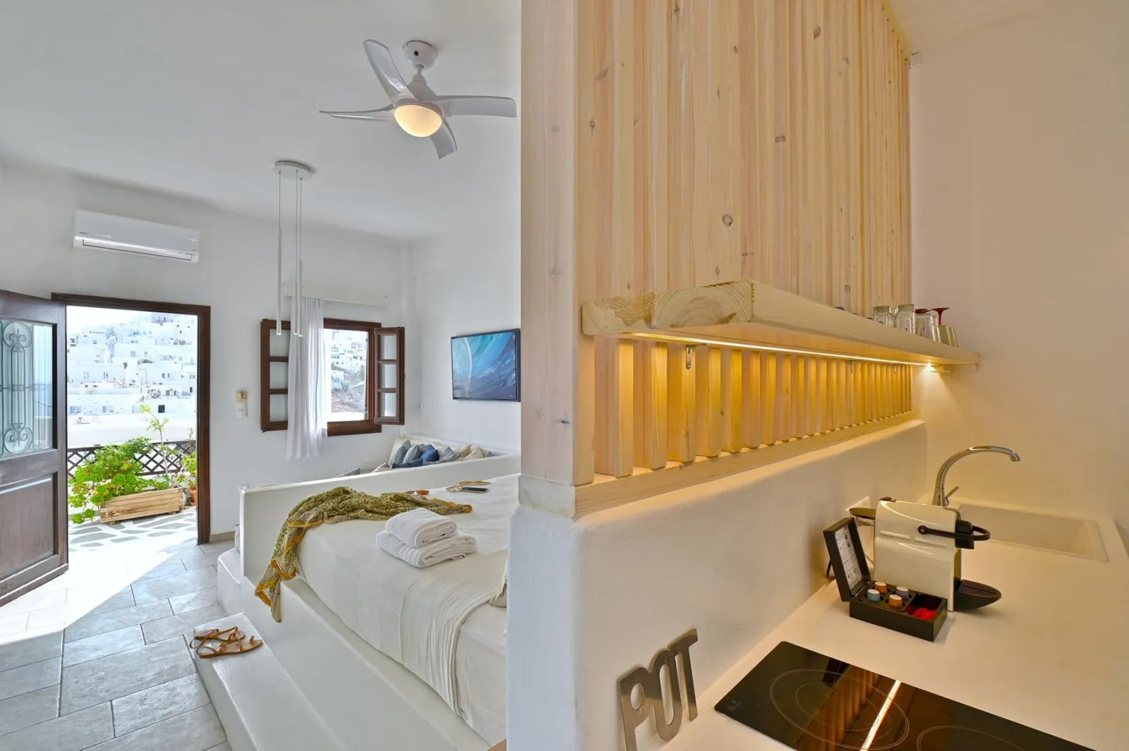 Deluxe Triple Studio with Sea View