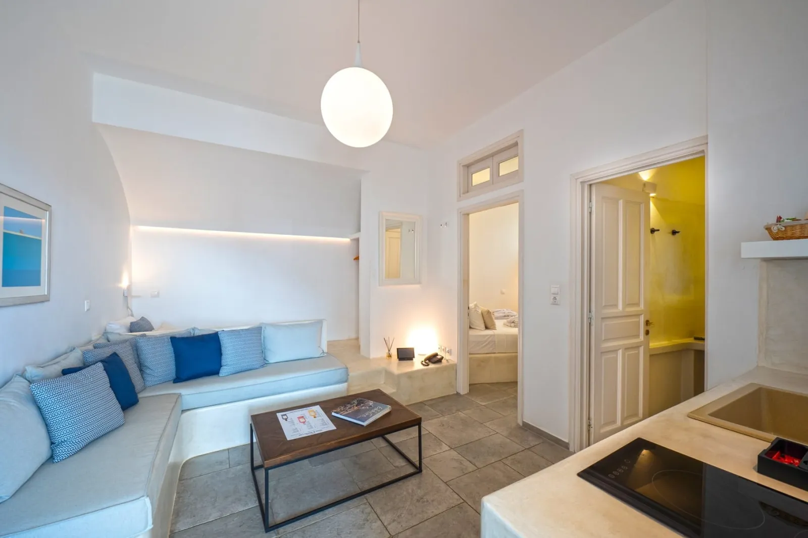 Deluxe Sea View Apartment
