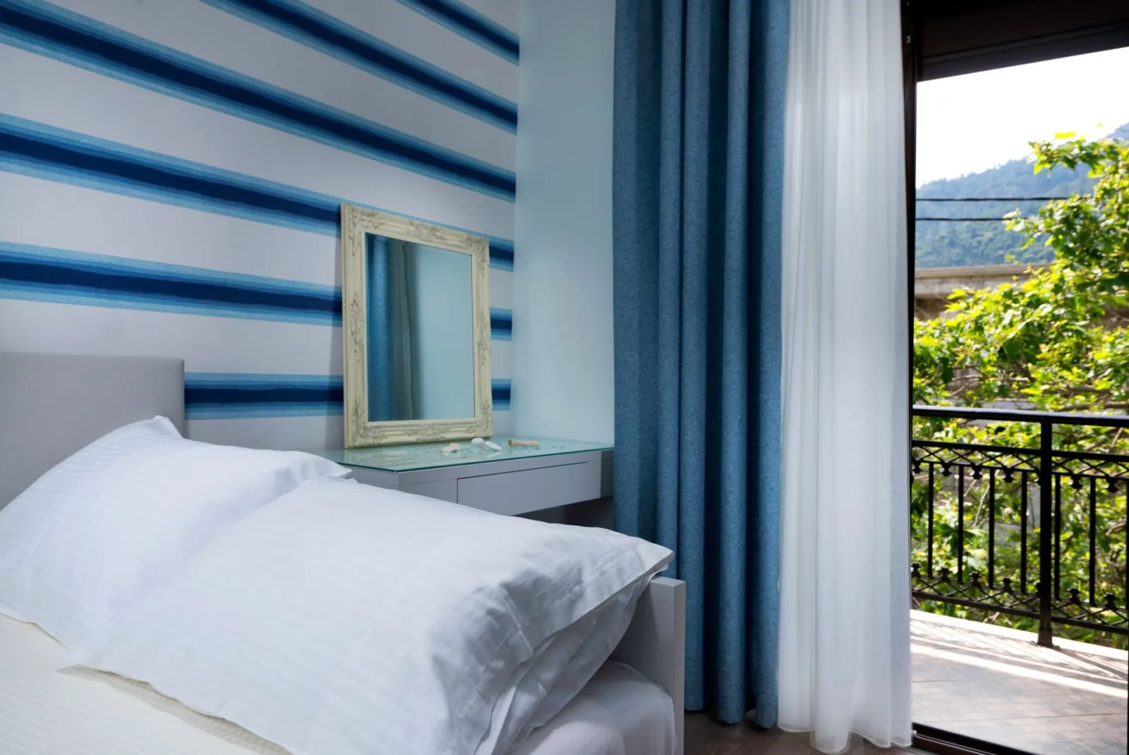 Single Room with Side Sea View