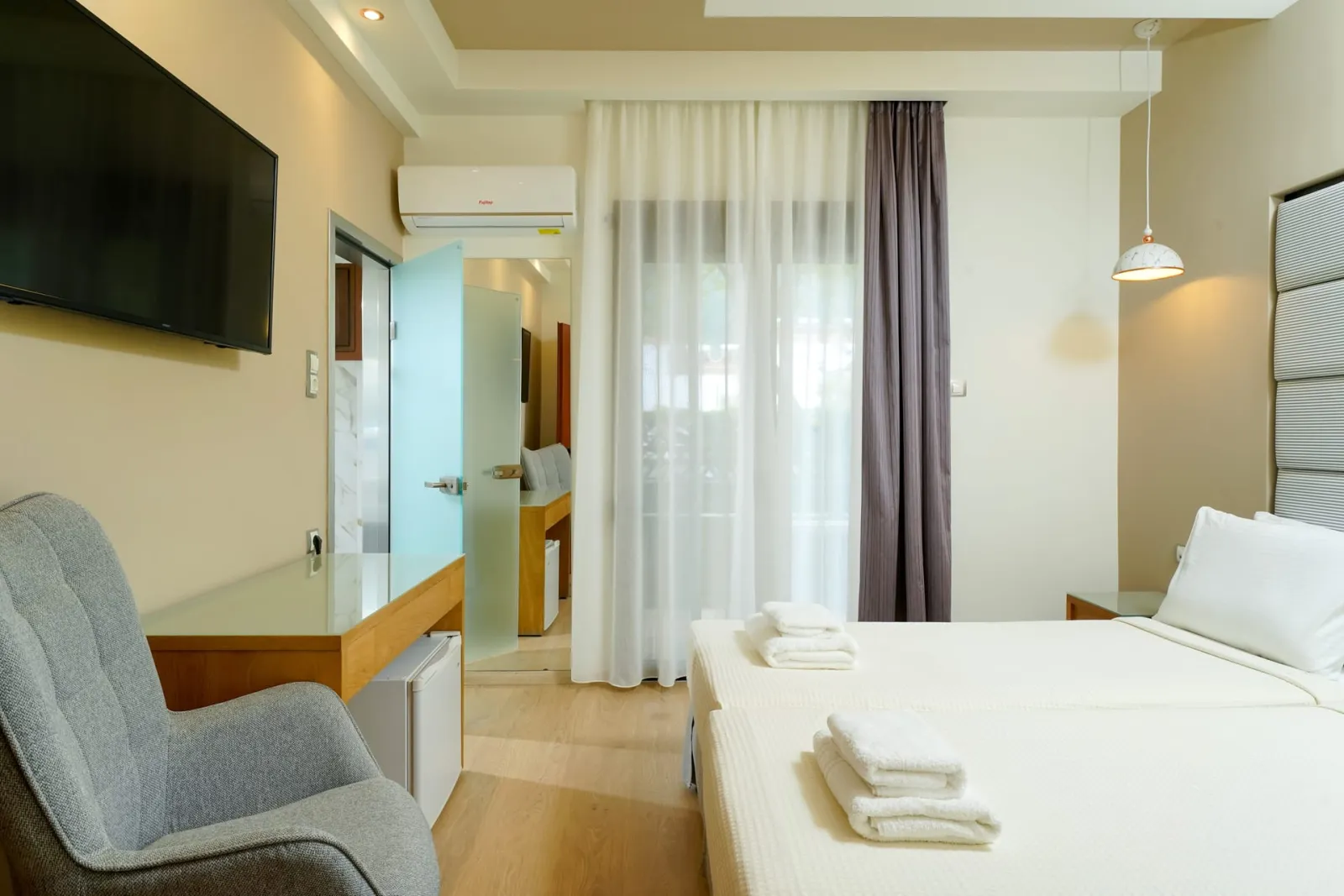 Standard Room with Side Sea View