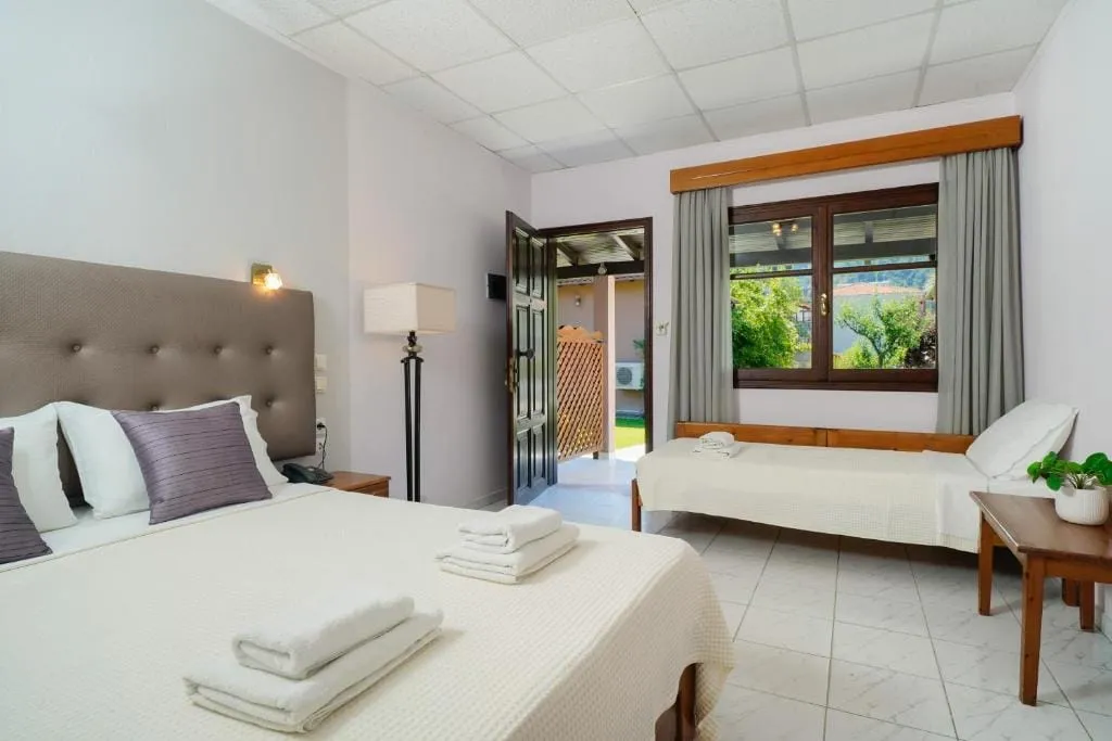 Superior Room with Garden View