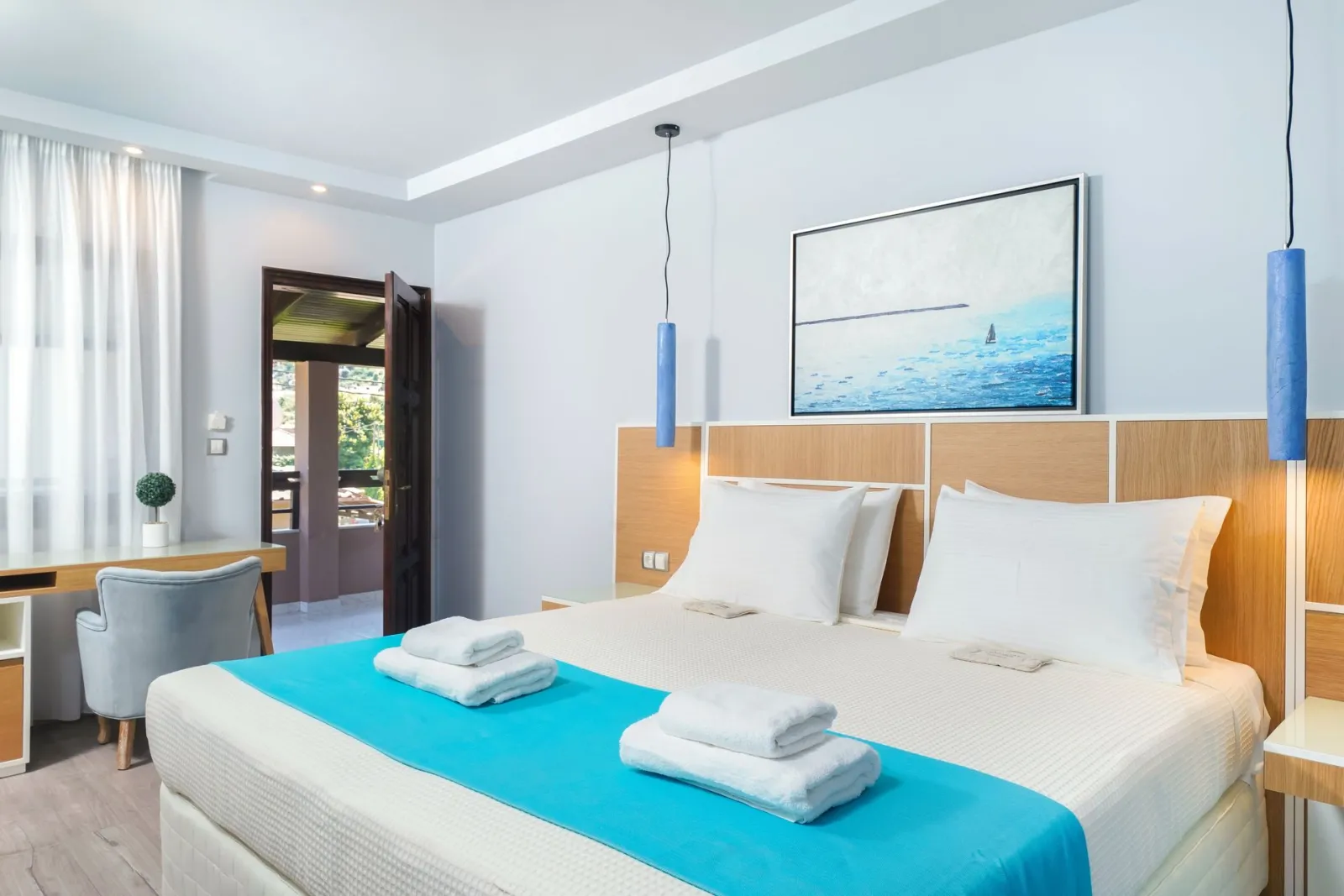 Deluxe Room with Sea View