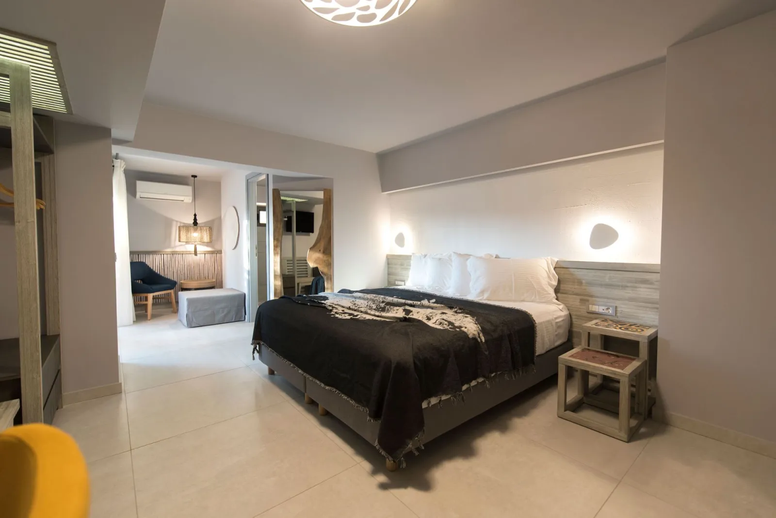 Standard Family Room