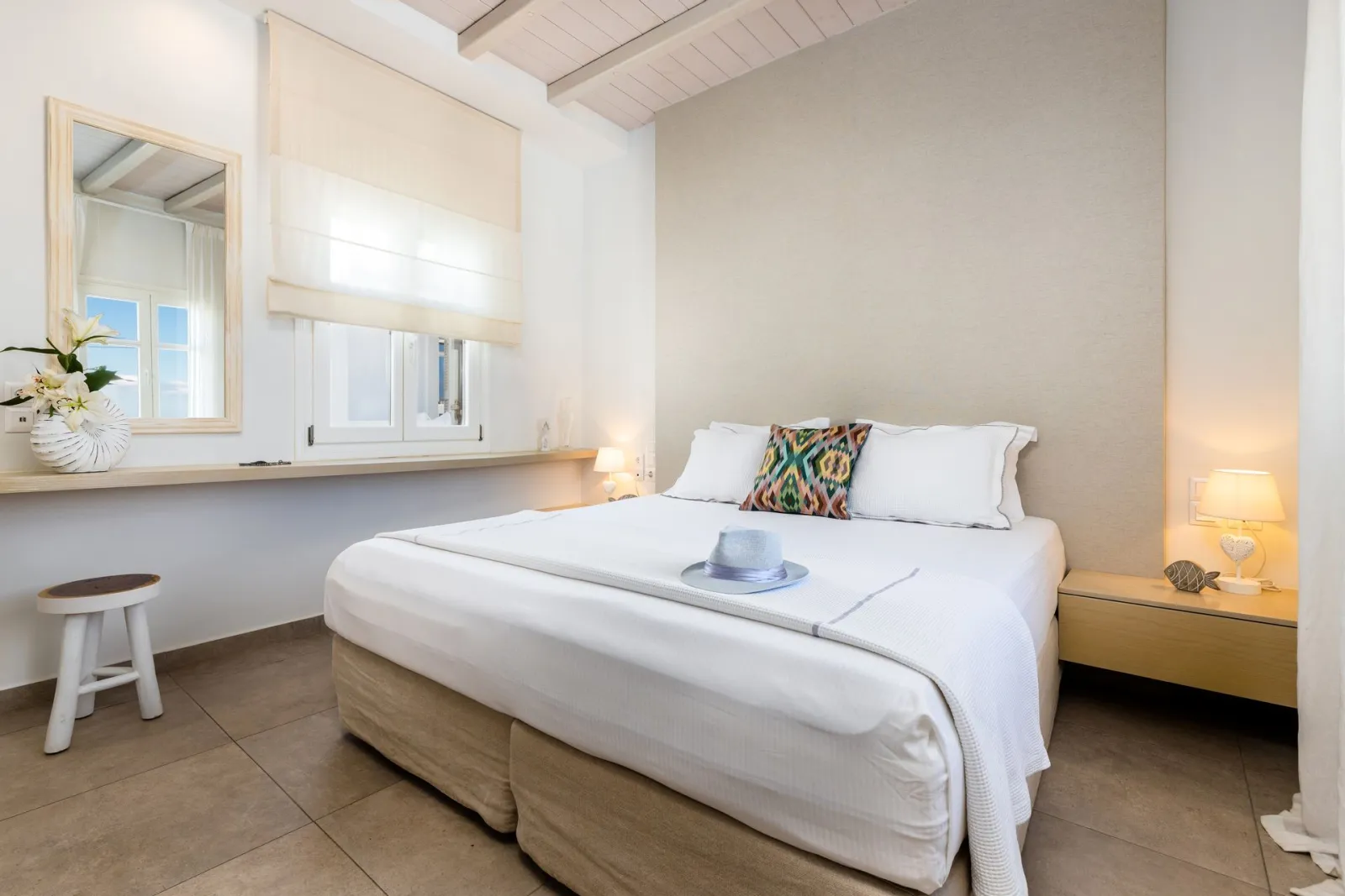 Superior Double Room with Partial Sea View
