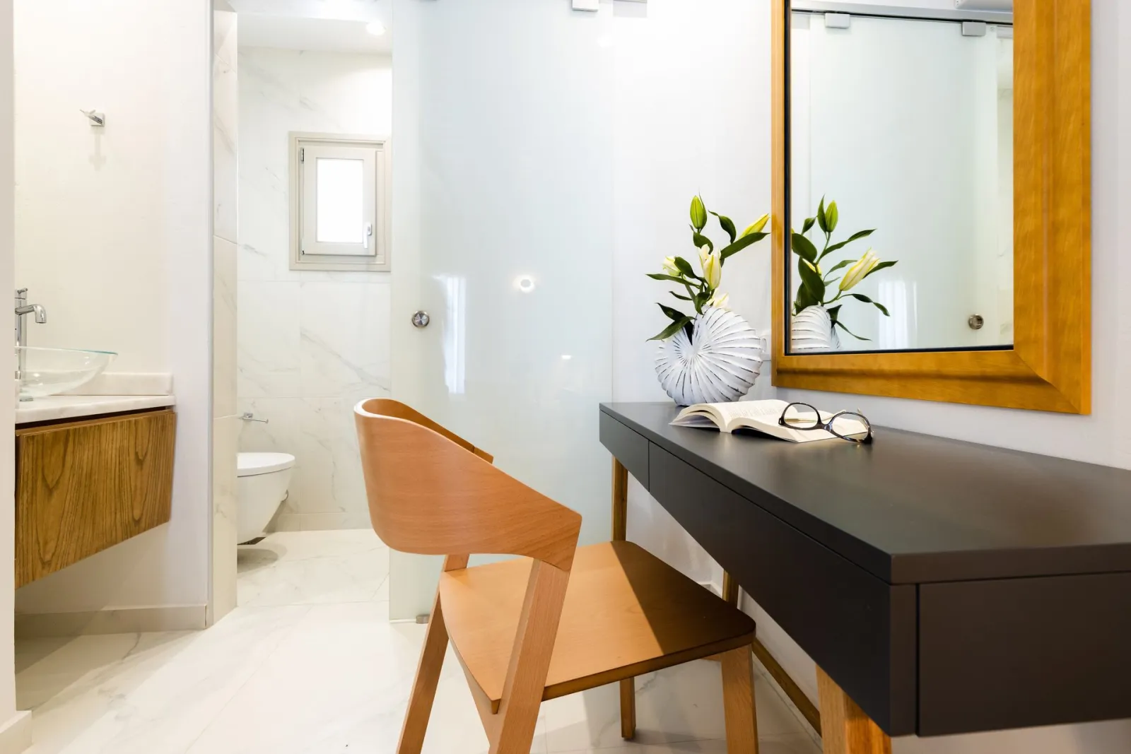 Family Suite with Sea View and Private Hot Tub