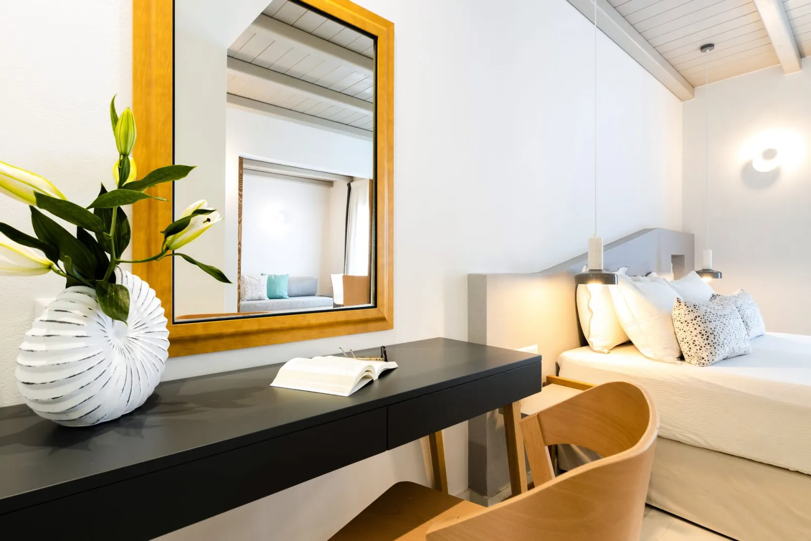 Family Suite with Sea View and Private Hot Tub