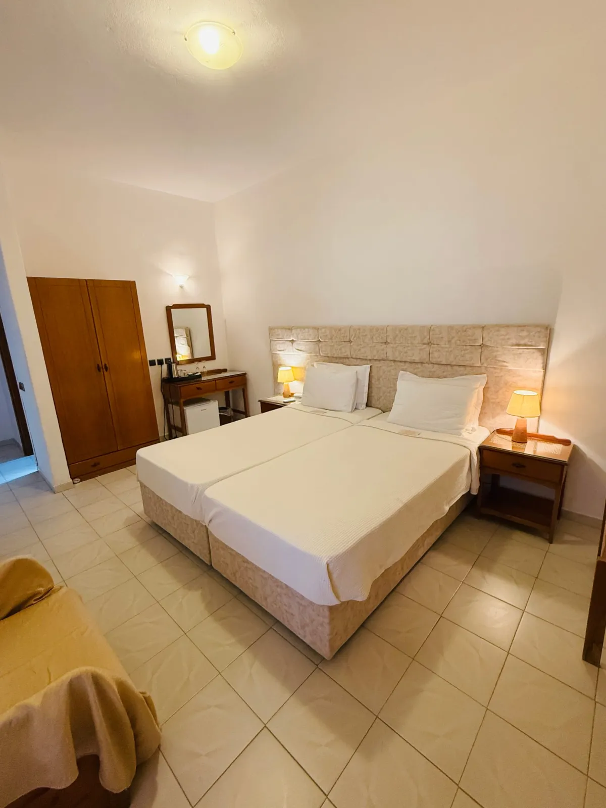 Twin Room with Partial Sea View