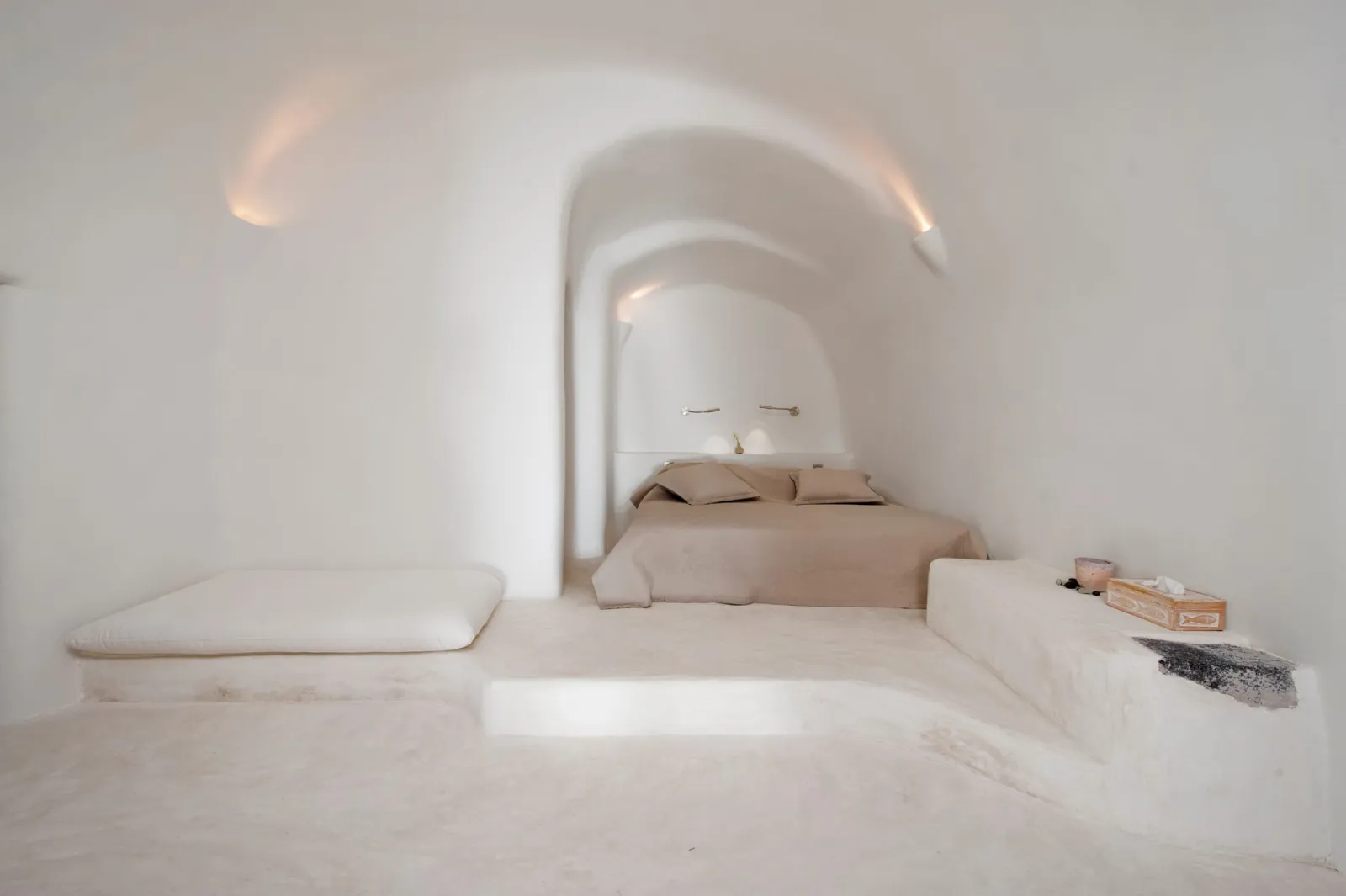 Vanilla Room with access to Terrace with Shared Hot Tub