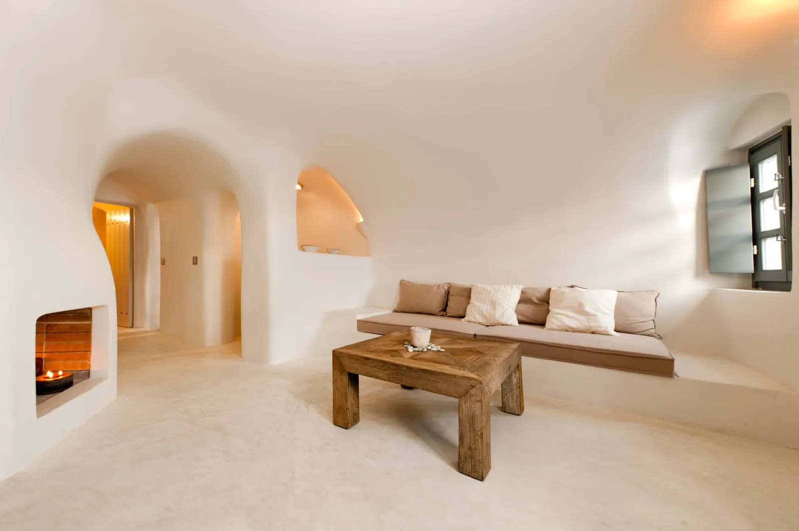 Premium Loft with Pool Access &amp; Caldera View