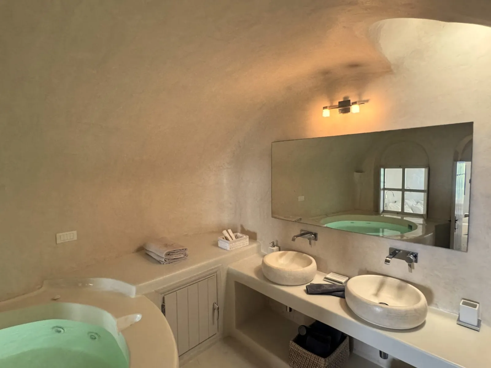 Premium Spa Room with Indoor Hot Tub with Private Balcony &amp; Caldera View