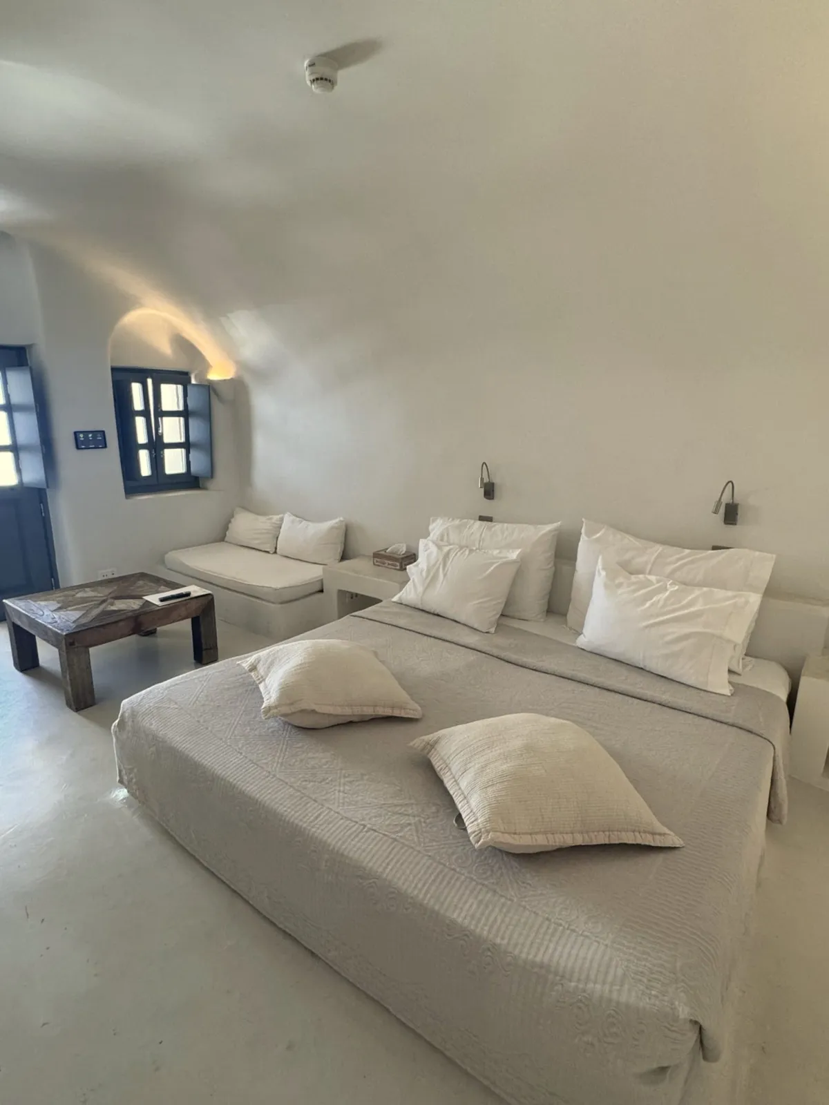 Premium Spa Room with Indoor Hot Tub with Private Balcony &amp; Caldera View