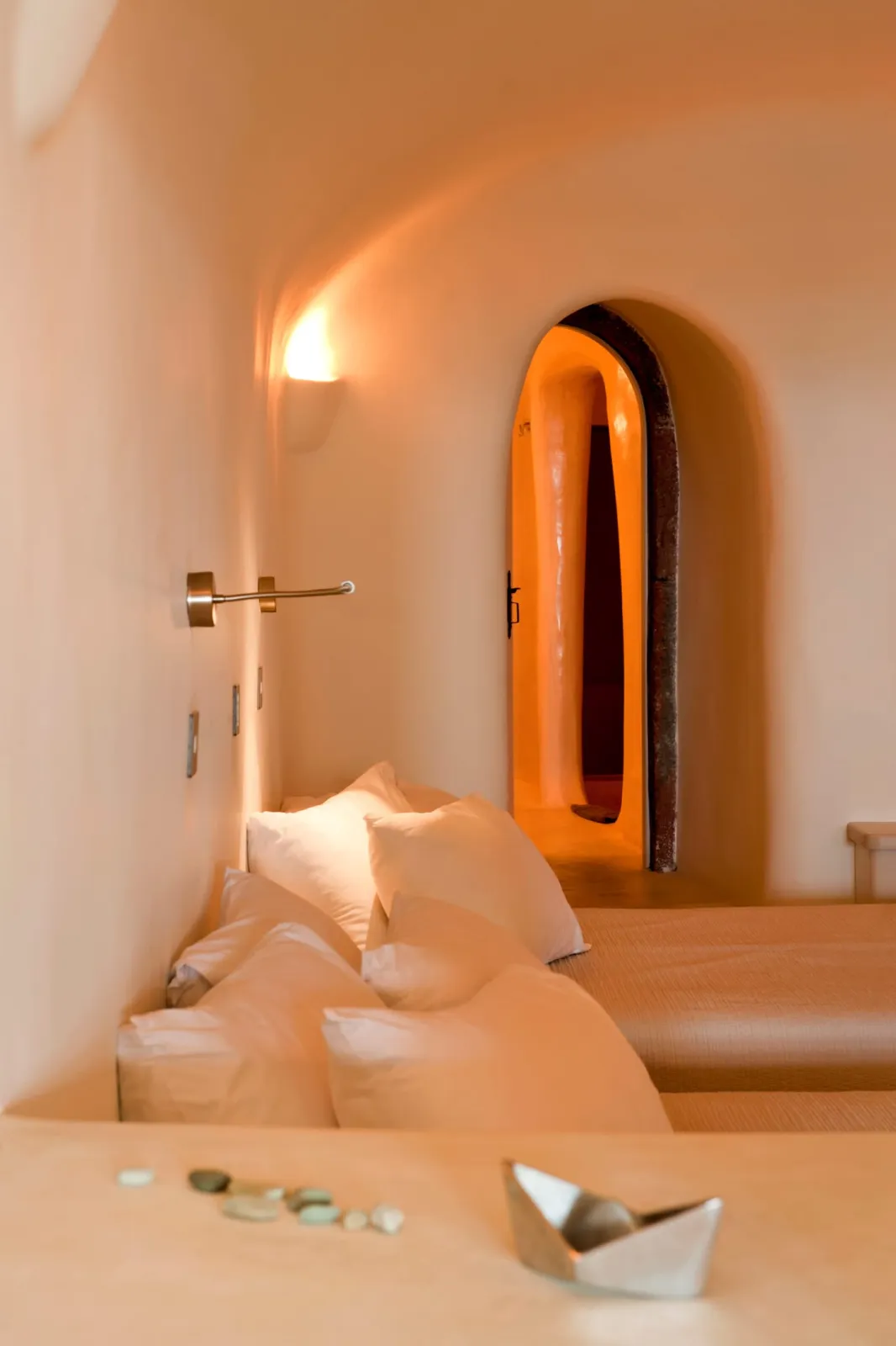 Kapari Honeymoon Suite with Indoor Hot Tub &amp; Private Terrace with Caldera View