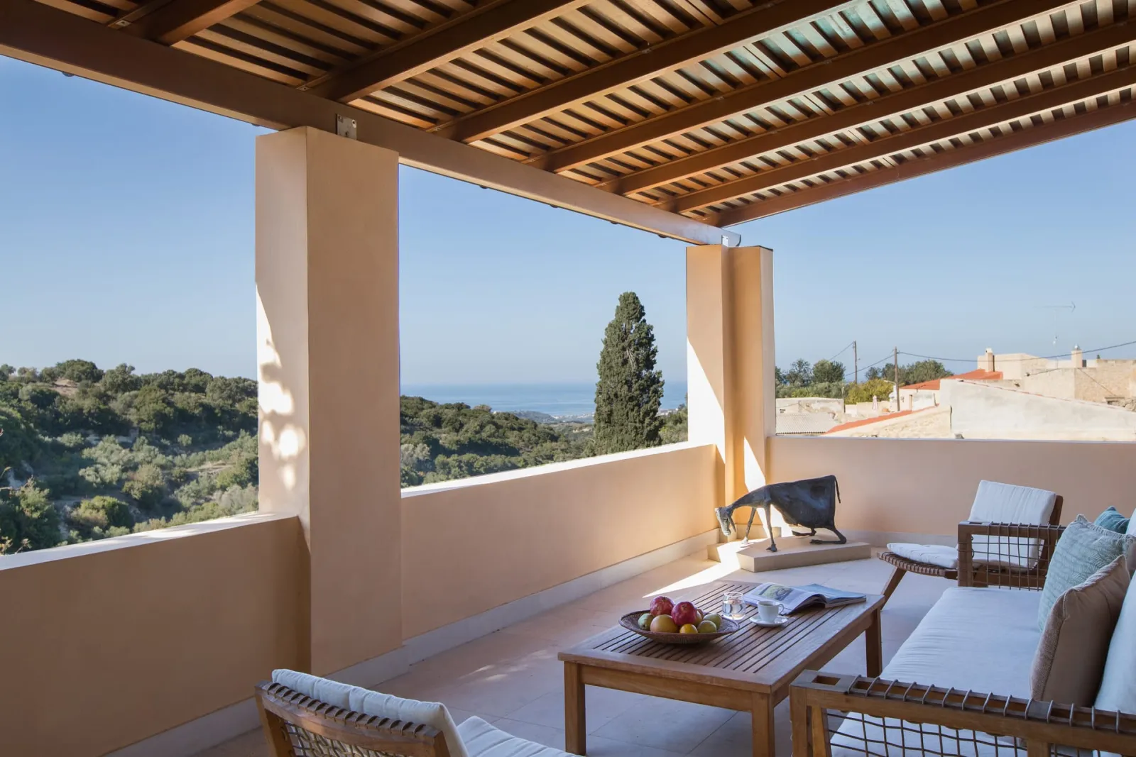 Executive Suite Seaview - Shared Pool (Selini)