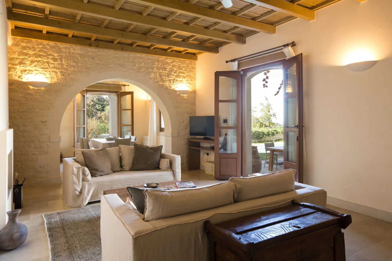 Two-Bedroom Suite Seaview - Shared Pool (Elia)
